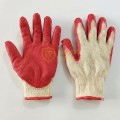 Găng tay bảo hộ sợi len phủ sơn đỏ chống trơn trượt GT134